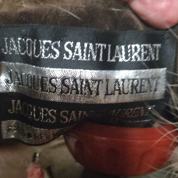 Racoon Fur Stole - Picture 2 of 5